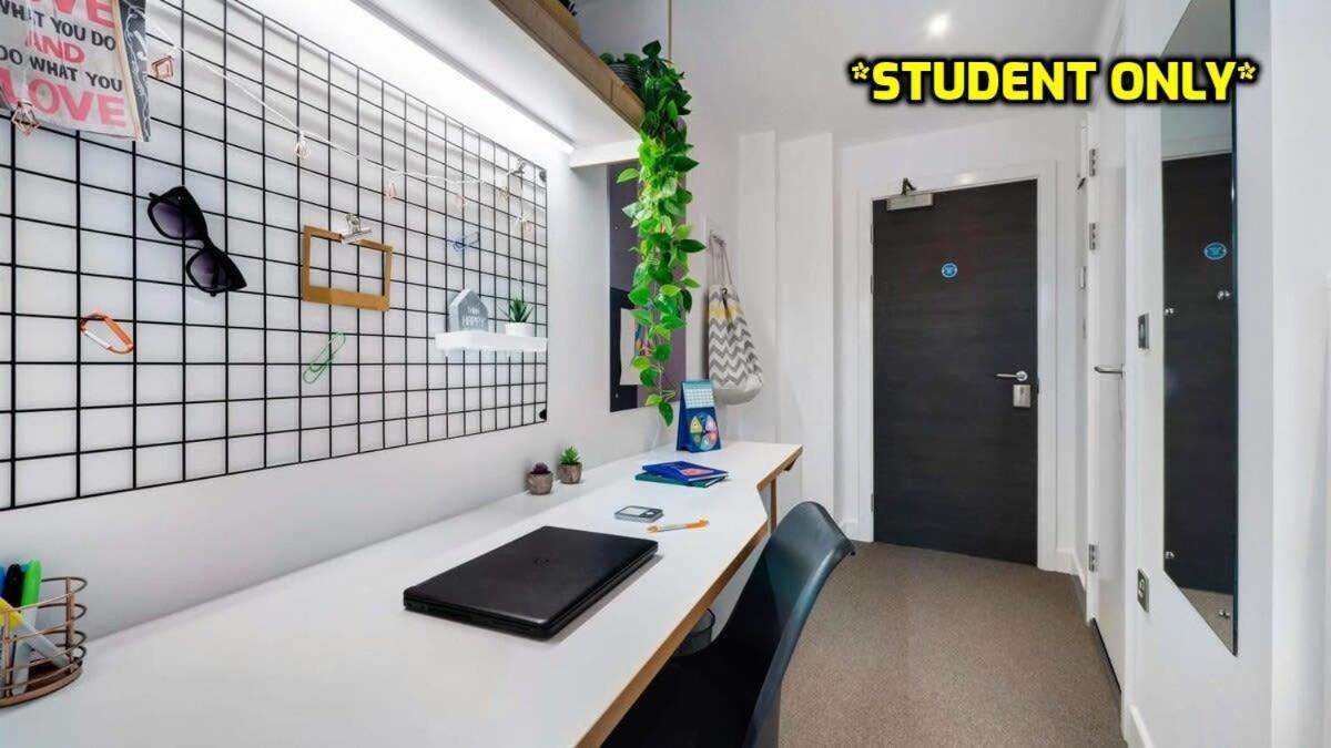 Student Only Zeni Ensuite Rooms, Colchester Dış mekan fotoğraf