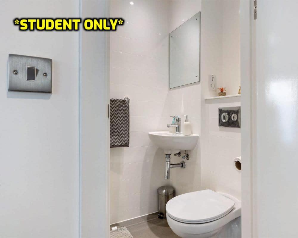 Student Only Zeni Ensuite Rooms, Colchester Dış mekan fotoğraf