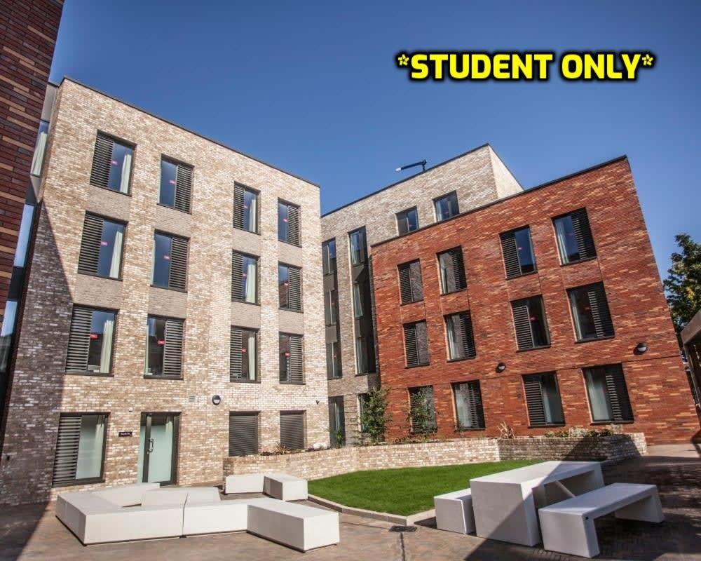 Student Only Zeni Ensuite Rooms, Colchester Dış mekan fotoğraf