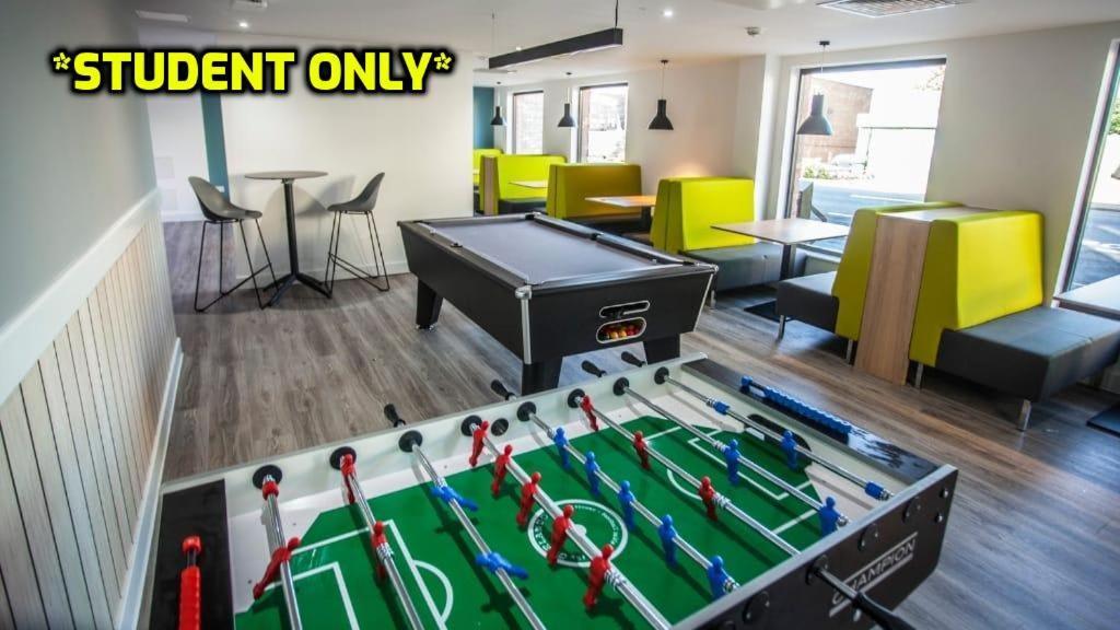 Student Only Zeni Ensuite Rooms, Colchester Dış mekan fotoğraf