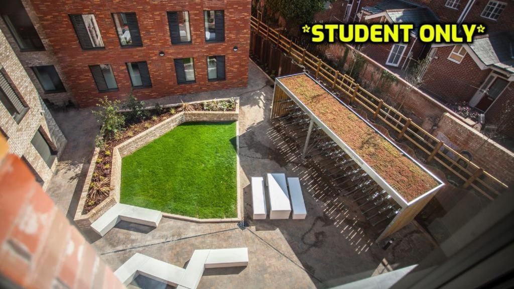 Student Only Zeni Ensuite Rooms, Colchester Dış mekan fotoğraf