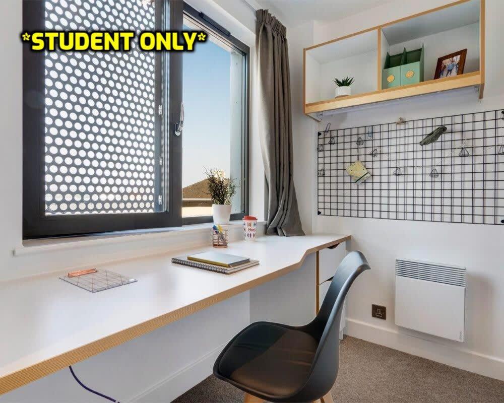 Student Only Zeni Ensuite Rooms, Colchester Dış mekan fotoğraf